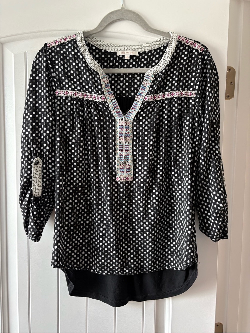 Skies Are Blue Black Printed Peasant Blouse with Embroidered Trim Small